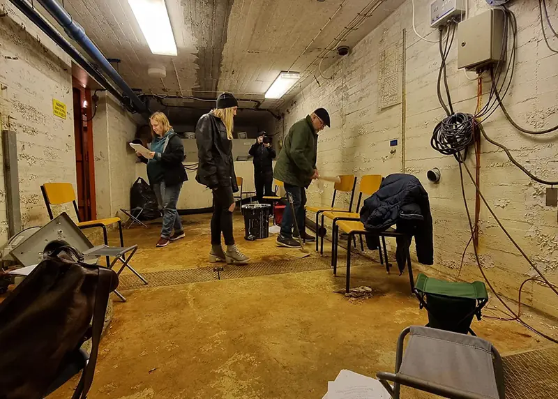 Teijo Rönnback behind the scenes of Skyddsrummet